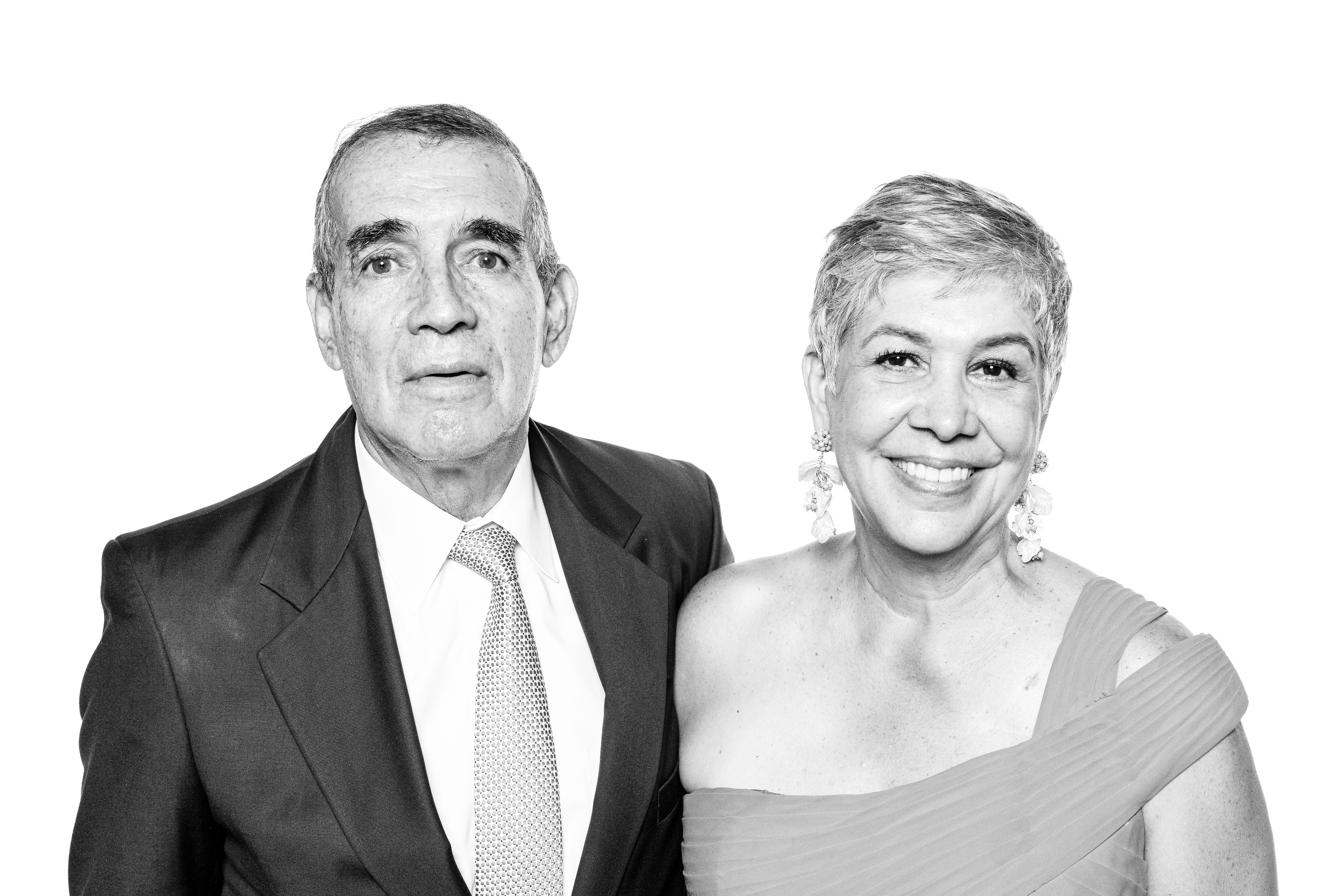Retrato de estudio en blanco y negro — Monochrome CR, fotografía de bodas en Costa Rica