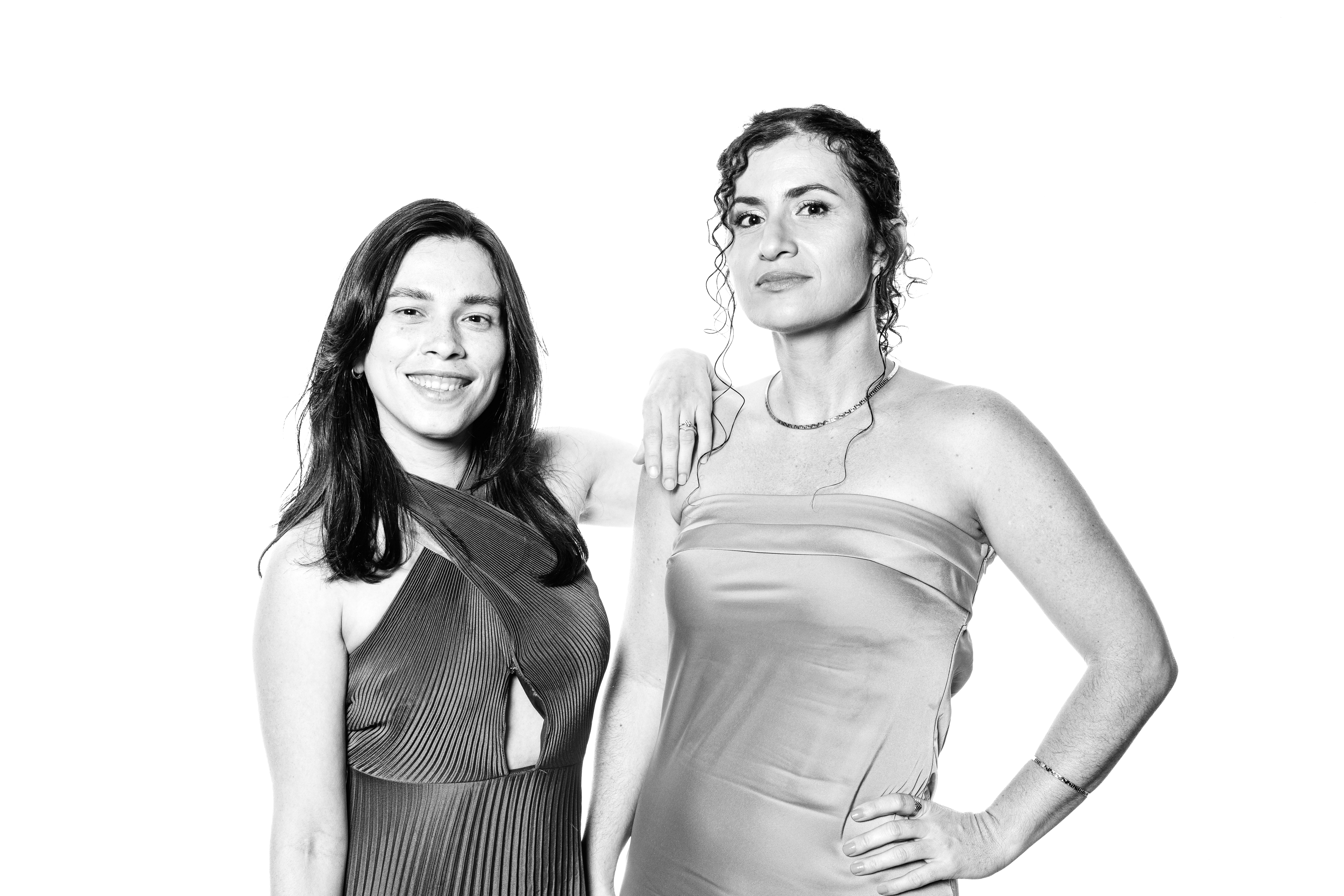 Retrato de estudio en blanco y negro — Monochrome CR, fotografía de bodas en Costa Rica