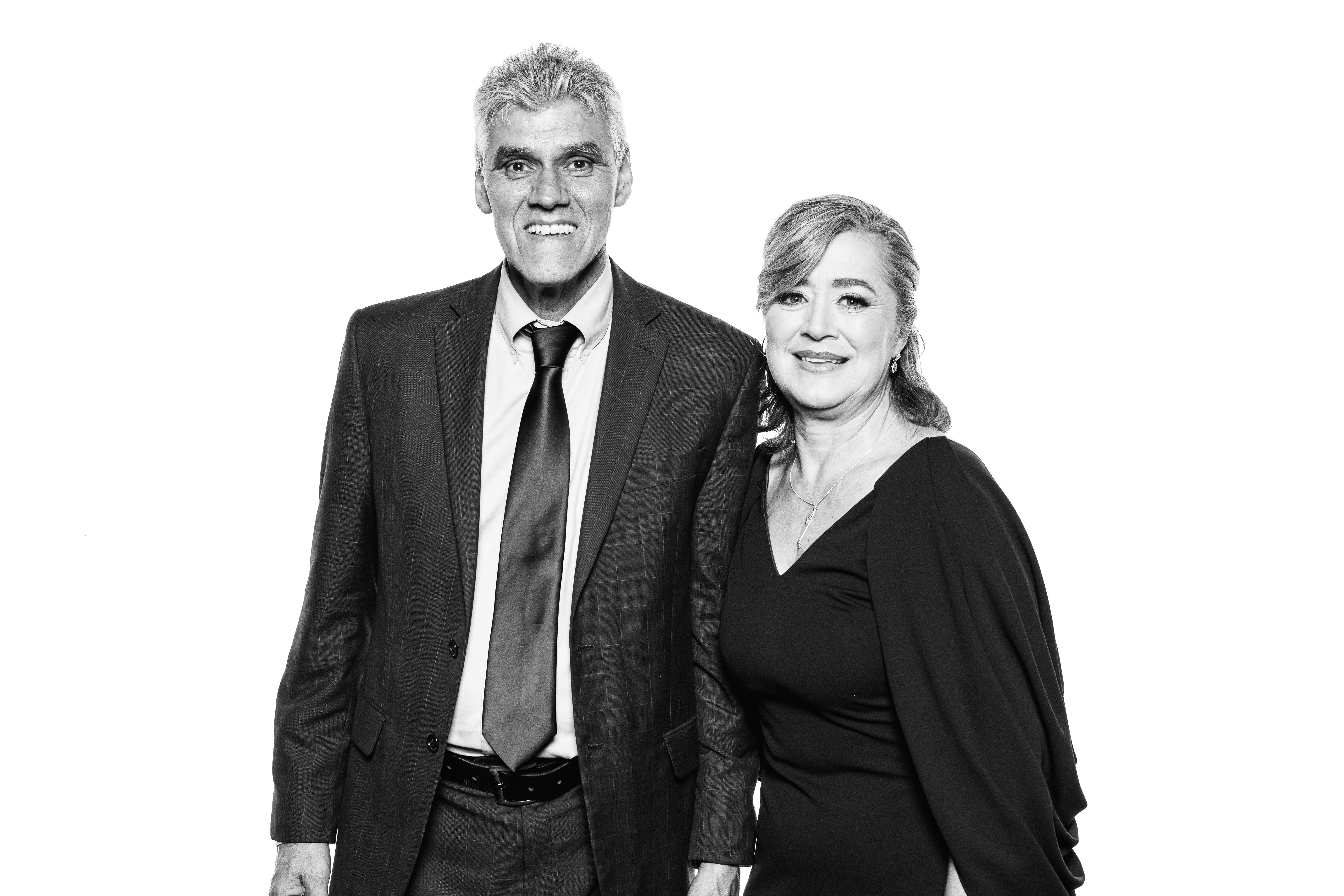 Retrato de estudio en blanco y negro — Monochrome CR, fotografía de bodas en Costa Rica