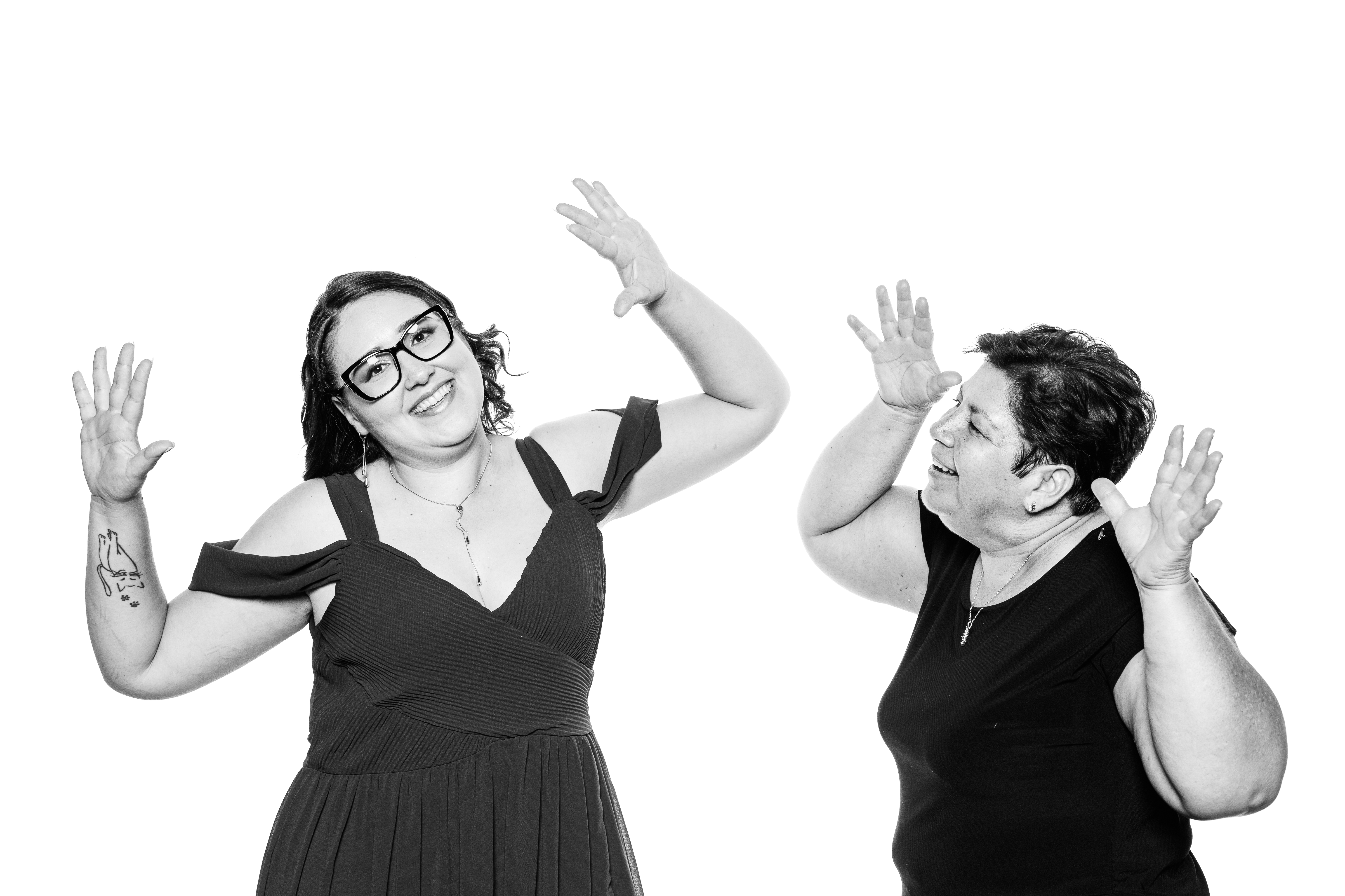 Retrato de estudio en blanco y negro — Monochrome CR, fotografía de bodas en Costa Rica