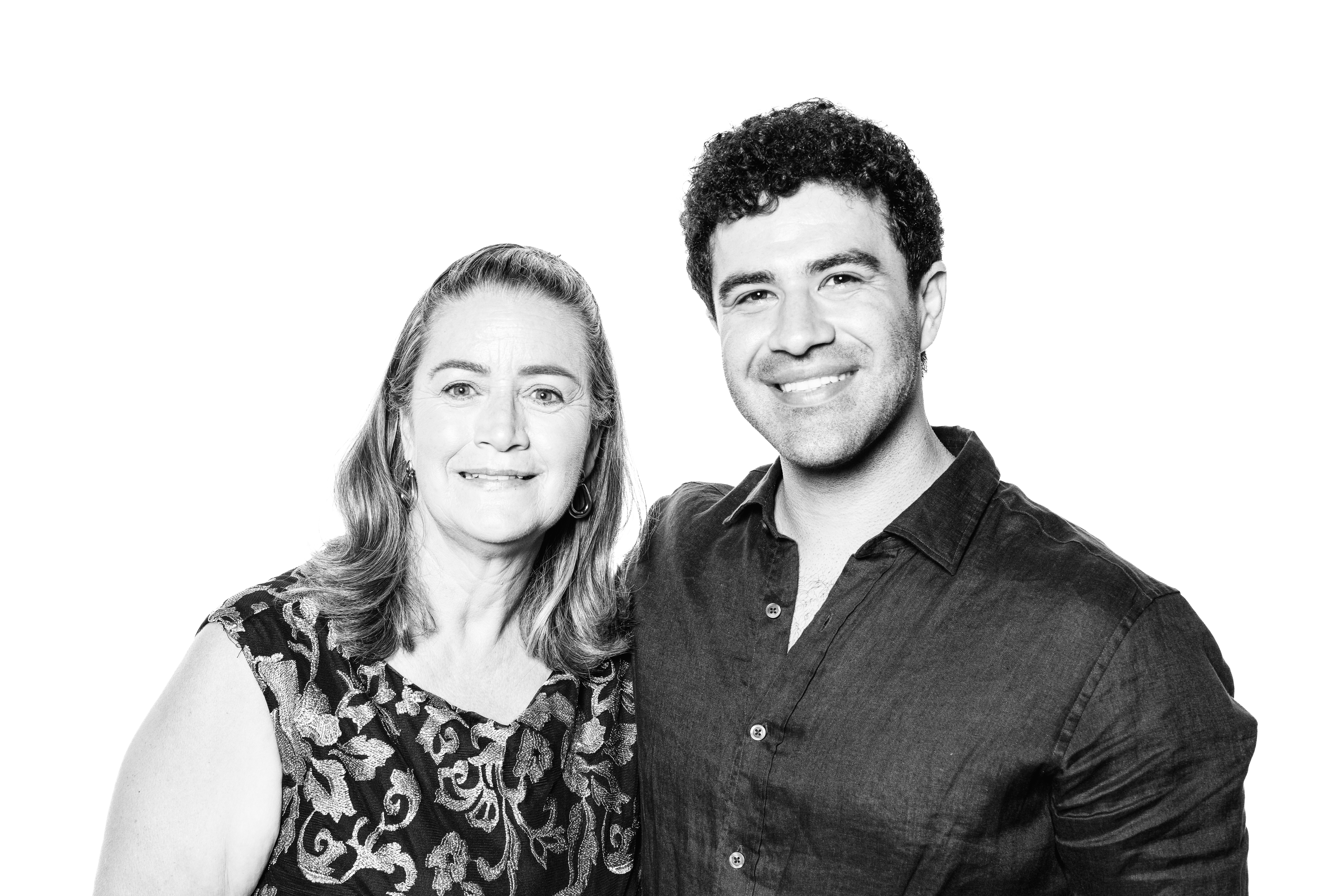 Retrato de estudio en blanco y negro — Monochrome CR, fotografía de bodas en Costa Rica